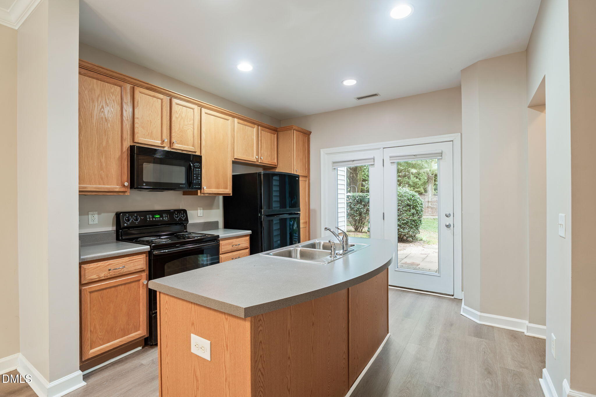 8819 Orchard Grove Way Raleigh, NC 27612 - Photo 8 of 24 8-web-or-mls-DSC00137