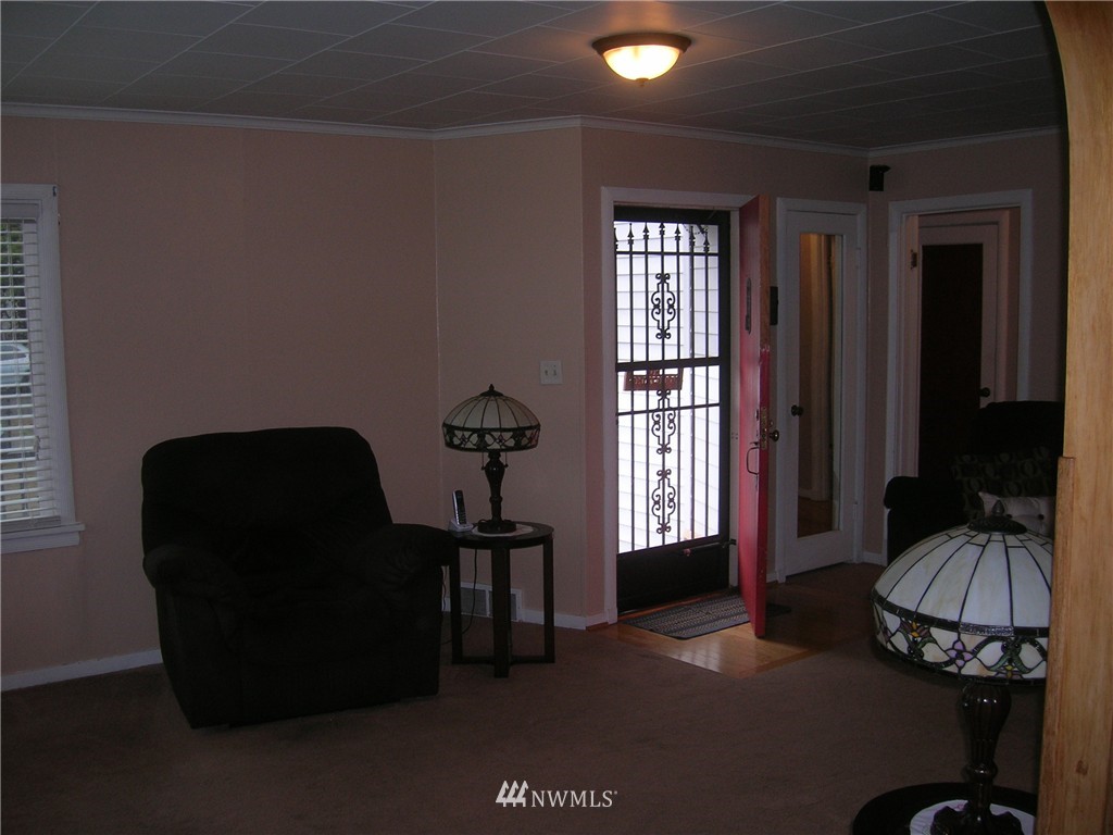 3502 Rockefeller Avenue Everett, WA 98201 - Photo 8 of 23