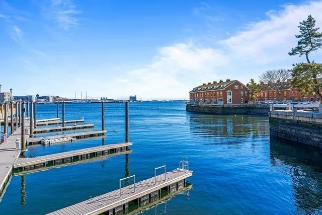 $3,195 | 357 Commercial Street, Unit 617, Boston, MA 02109