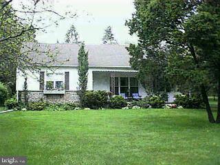 11 Maple Road York, PA 17403 - Photo 1 of 1 Gallery Image 1