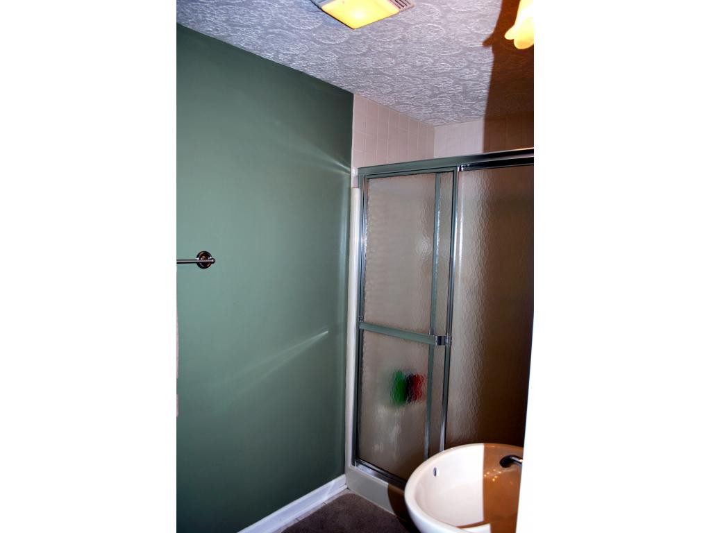 712 Bell Ridge Road Kingsport, TN 37665 - Photo 25 of 33 THIRD BATH
