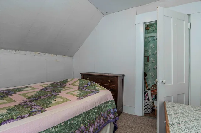 $269,000 | 2 Pond Street, Ludlow, VT 05149