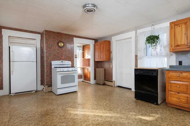 $269,000 | 2 Pond Street, Ludlow, VT 05149