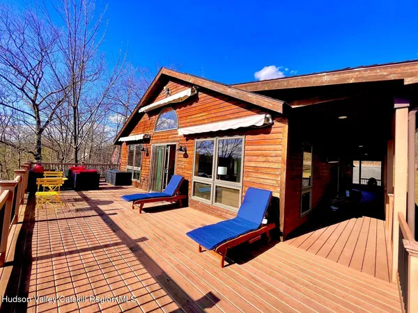 $848,800 | 1367 Sleepy Hollow Road, Athens, NY 12015
