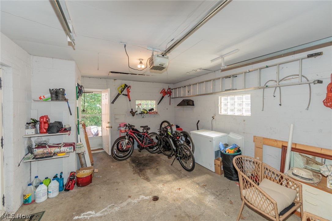 10906 Snow Road Cleveland, OH 44130 - Photo 40 of 48