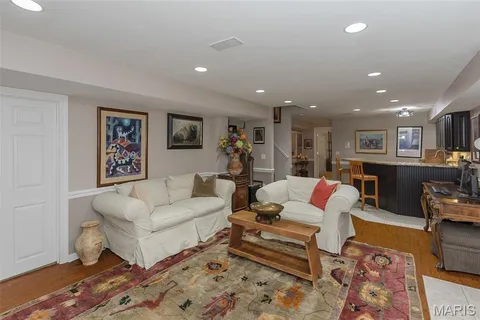 $1,295,000 | 2029 Brook Hill Lane, Chesterfield, MO 63017