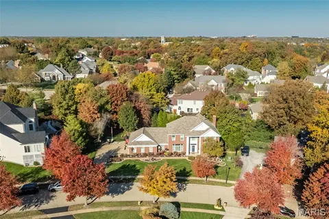 $1,295,000 | 2029 Brook Hill Lane, Chesterfield, MO 63017