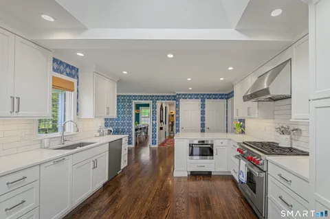 $1,850,000 | 25 English Drive, Wilton, CT 06897