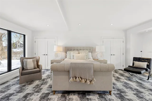 $3,165,000 | 221 Redwood Road, Sag Harbor, NY 11963