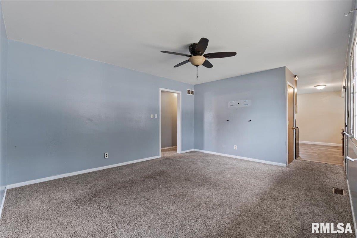 5017 44th Avenue Moline, IL 61265 - Photo 15 of 29