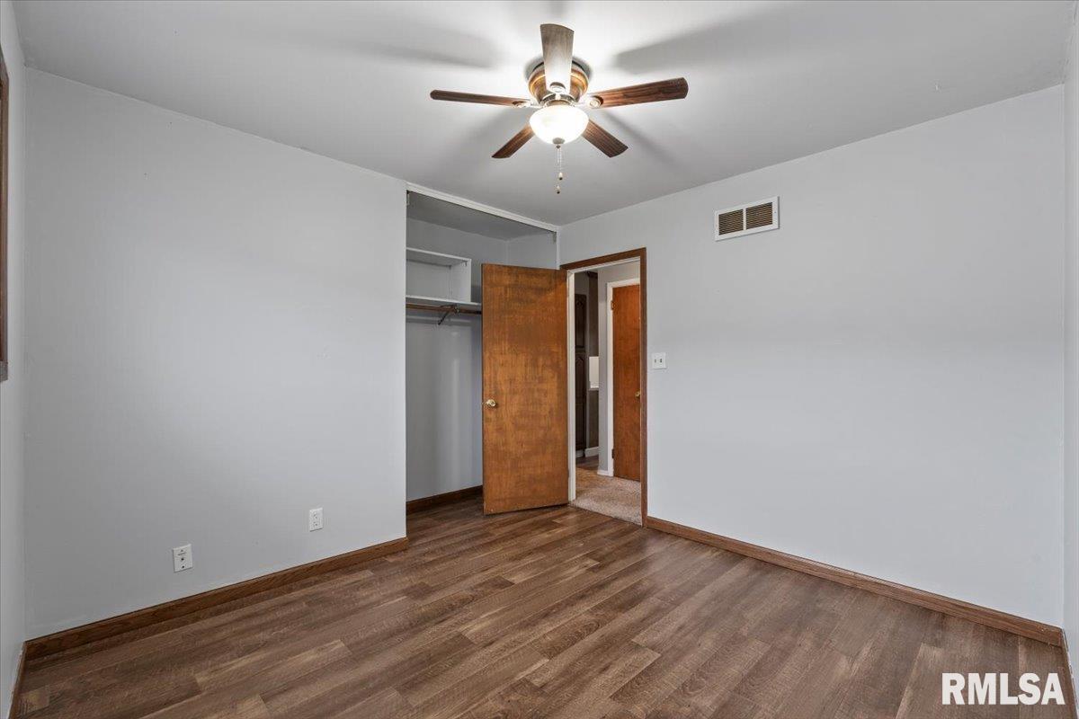 5017 44th Avenue Moline, IL 61265 - Photo 21 of 29