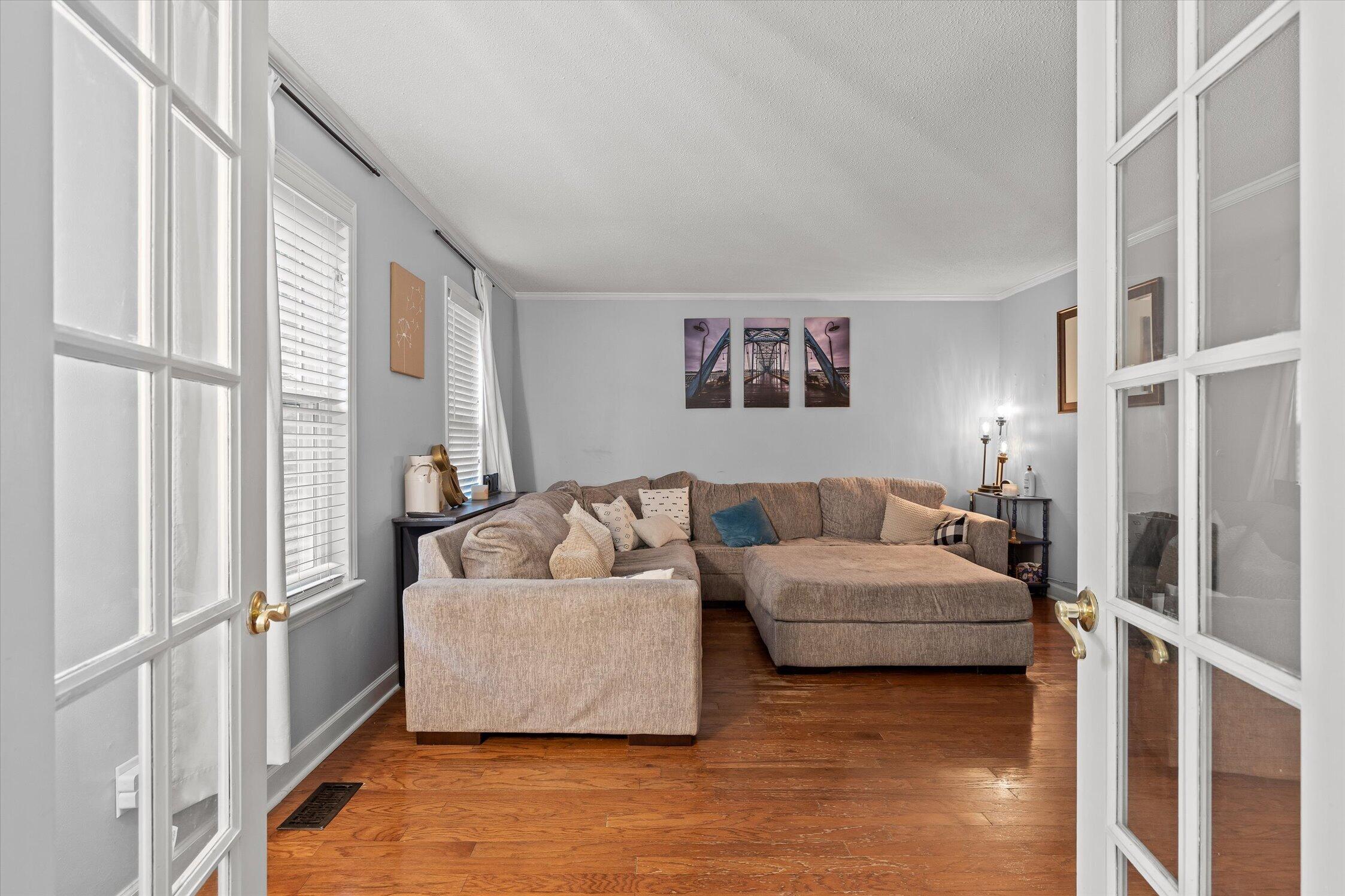 5622 Cold Springs Road Hixson, TN 37343 - Photo 5 of 47 Great Room