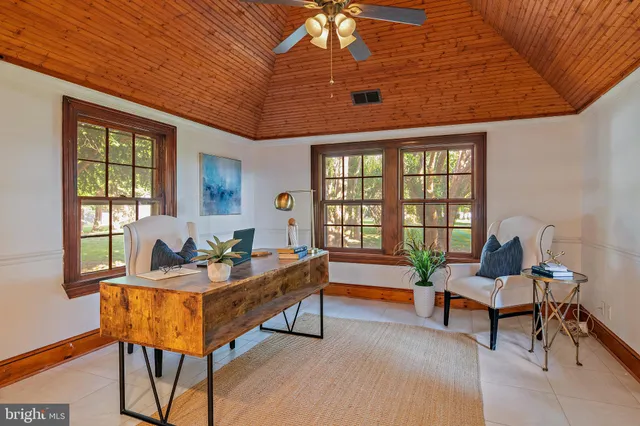 a front view of house with yard