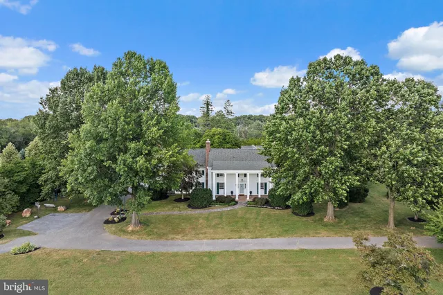 $1,299,900 | 16110 Drayton Farm Drive, Spencerville, MD 20868