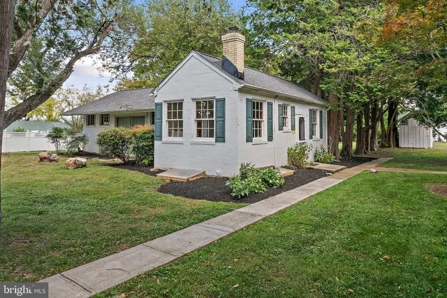 a view of outdoor space with trees