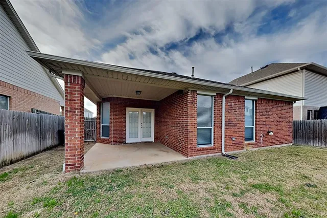 $2,100 | 12536 Clarksburg Trail, Fort Worth, TX 76244