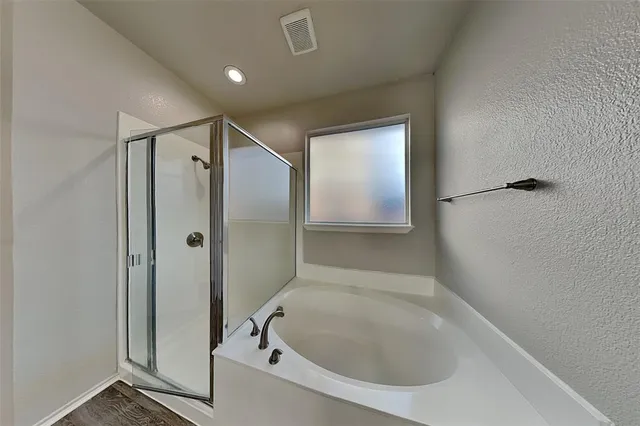 $2,100 | 12536 Clarksburg Trail, Fort Worth, TX 76244