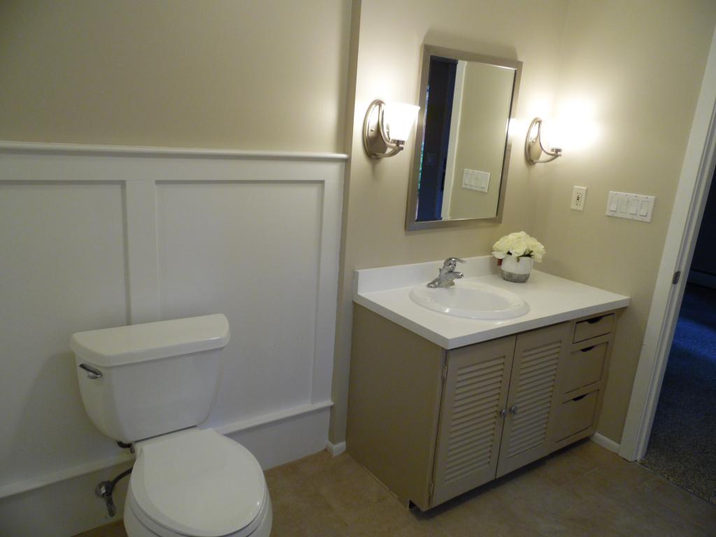 122 Peele Road Nashua, NH 03062 - Photo 22 of 24