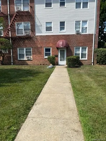$1,750 | 12 Winchester Avenue, Unit DM, Yonkers, NY 10710