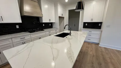 $750,000 | 6300 B American Court, Nashville, TN 37209