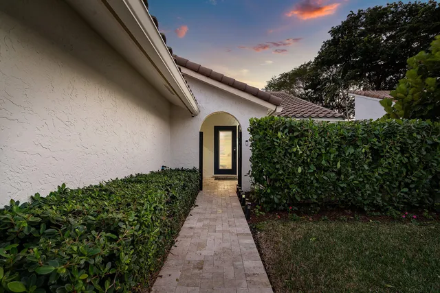 $650,000 | 2105 Northwest 12th Street, Delray Beach, FL 33445