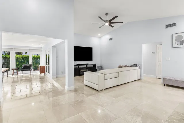$650,000 | 2105 Northwest 12th Street, Delray Beach, FL 33445