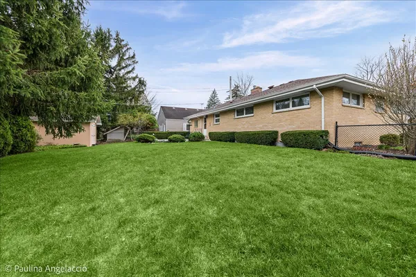 $375,000 | 11 South Greenwood Avenue, Palatine, IL 60074