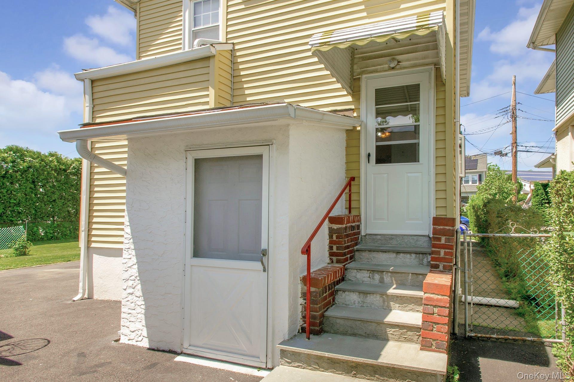 95 Homestead Place New Rochelle, NY 10801 - Photo 25 of 33 Gallery Image 25