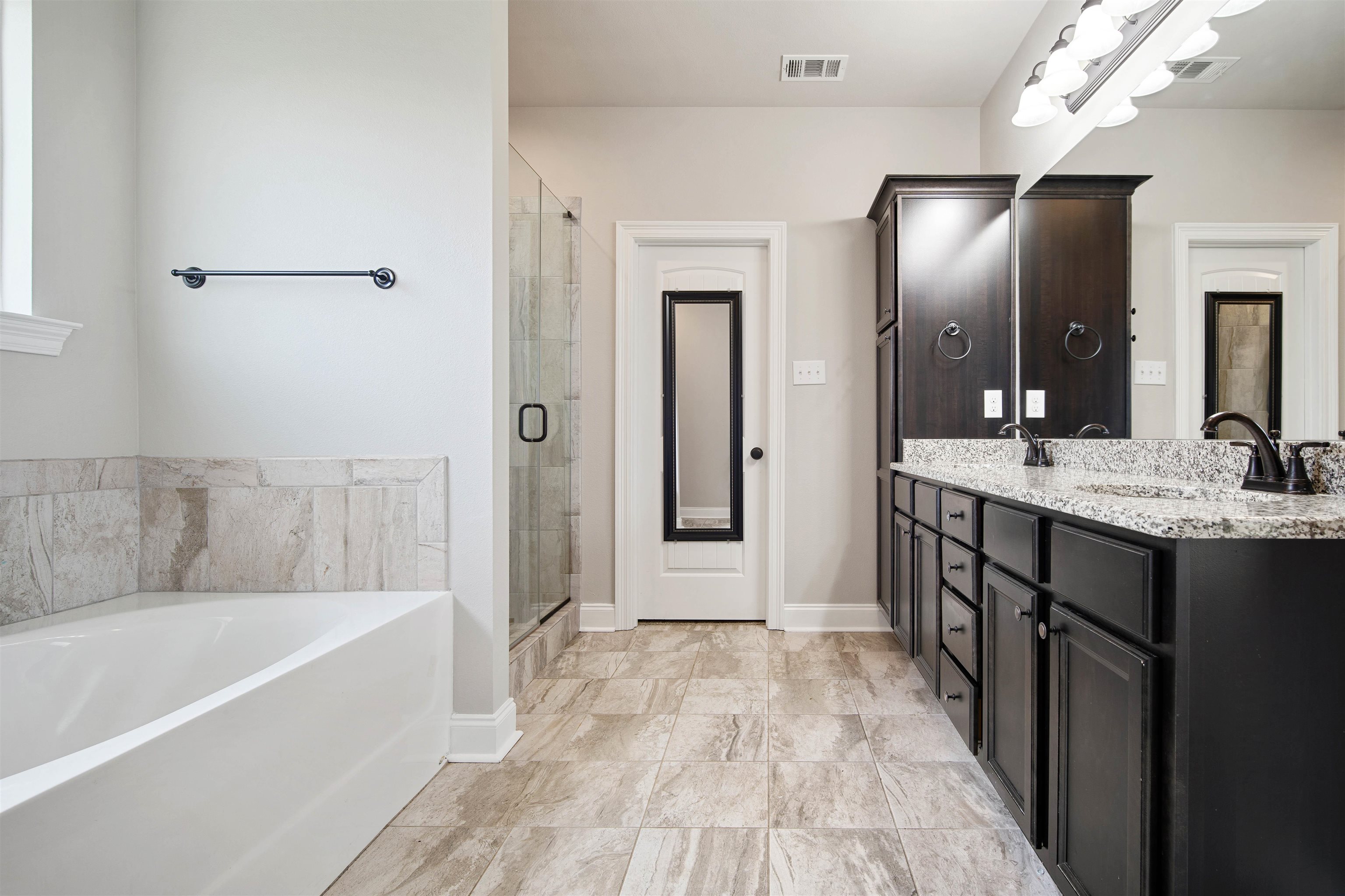 9924 Dunleith Loop Daphne, AL 36526 - Photo 16 of 33 Bathroom