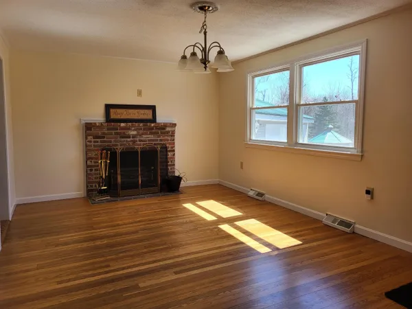 $450,000 | 55 Lane Road, Chichester, NH 03258