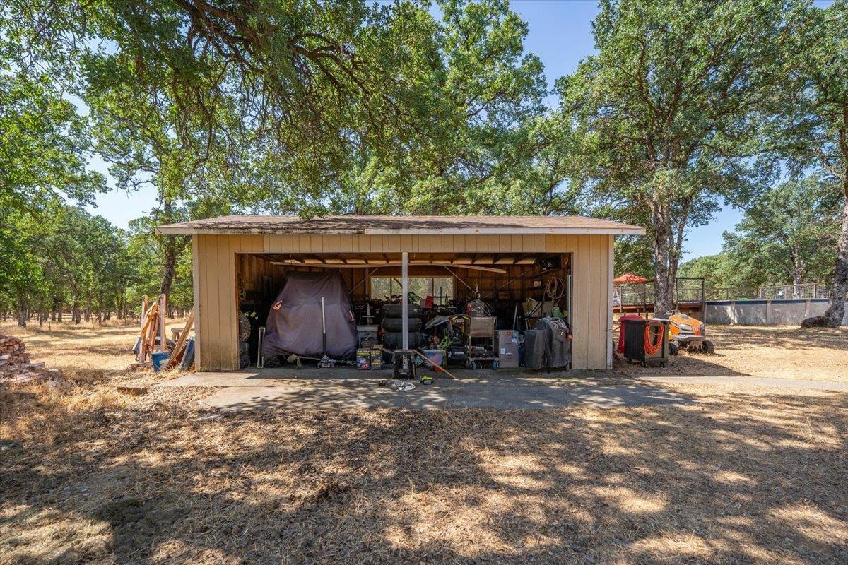 13185 Montecito Road Red Bluff, CA 96080 - Photo 21 of 42