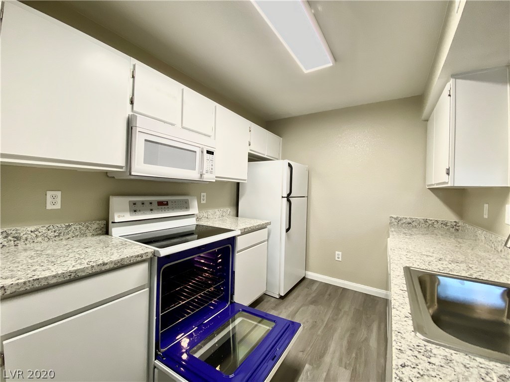 8101 West Flamingo Road, Unit 1024 Las Vegas, NV 89147 - Photo 4 of 28