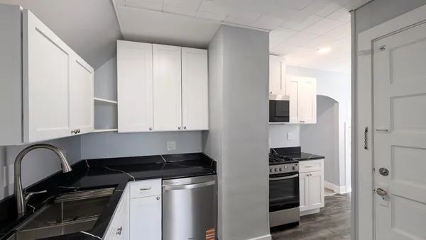 $1,600 | 1405 Connor Avenue, Unit 2, Lockport, IL 60441