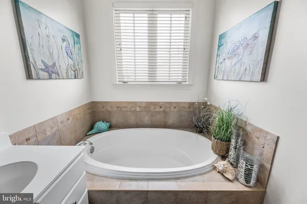 $910,000 | 19 Fountain Drive West, Unit 19U, Ocean City, MD 21842