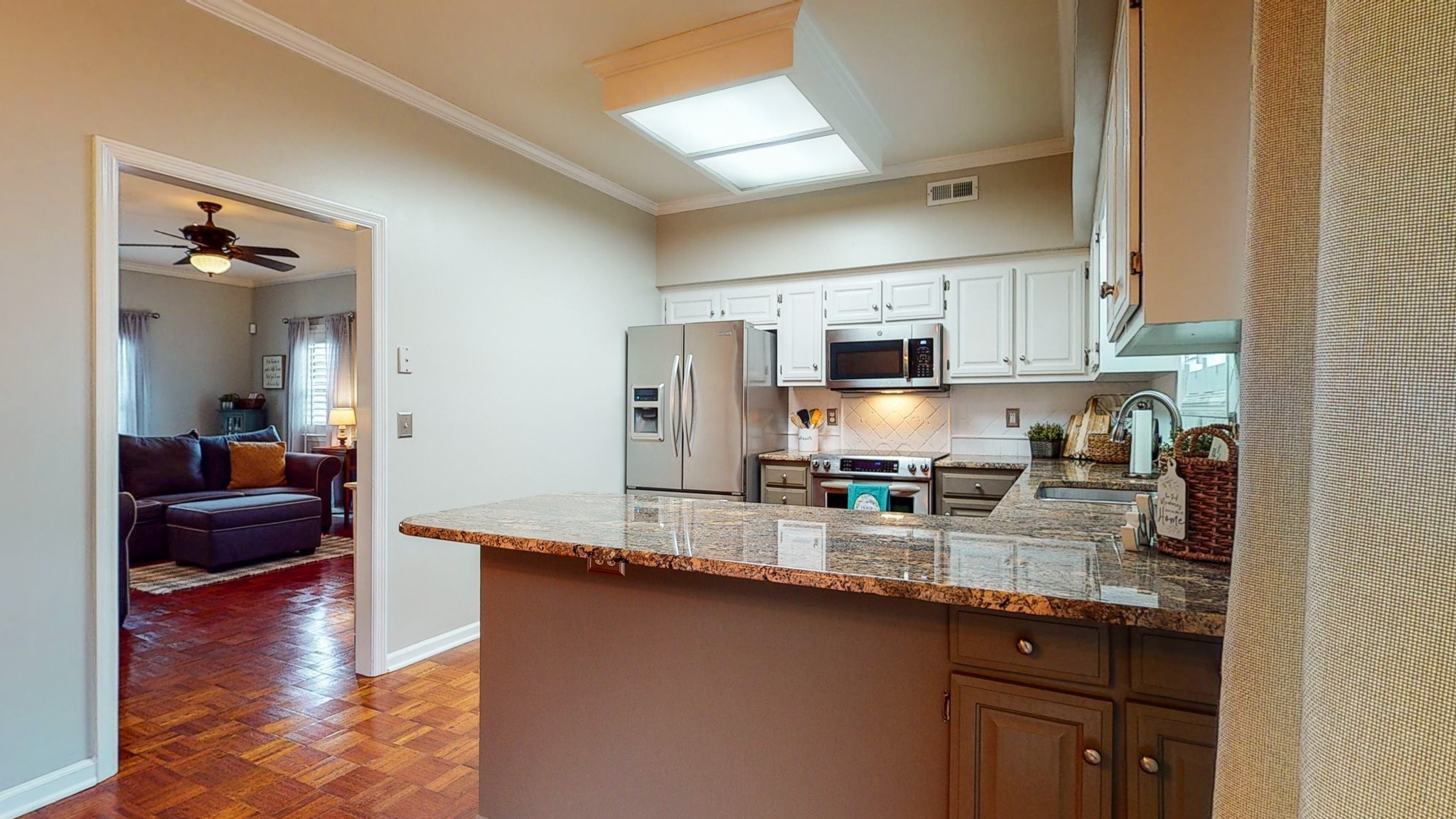 2006 Roderick Place East Franklin, TN 37064 - Photo 8 of 16 Gallery Image 8