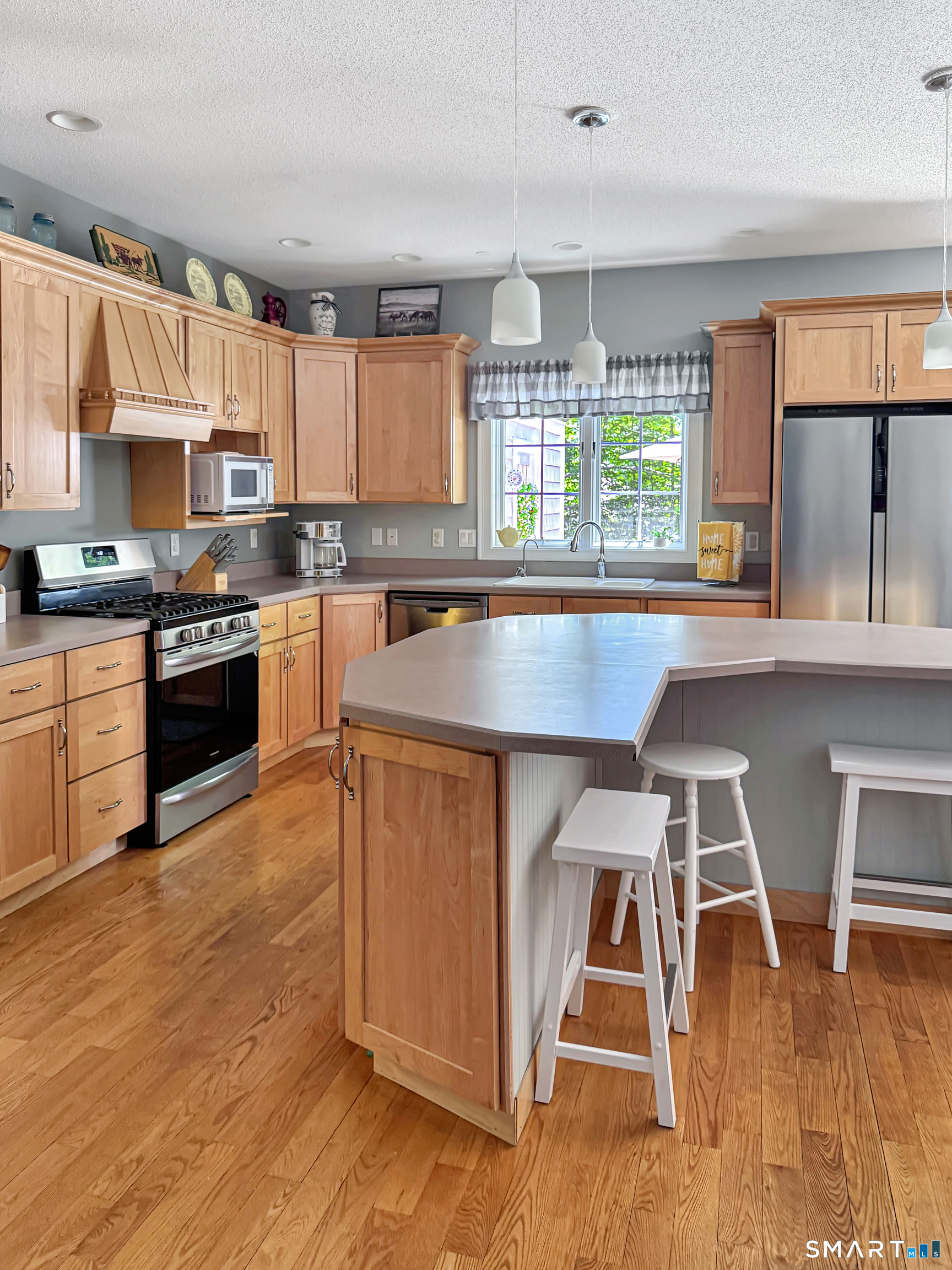 302 Jagger Lane Hebron, CT 06248 - Photo 8 of 40