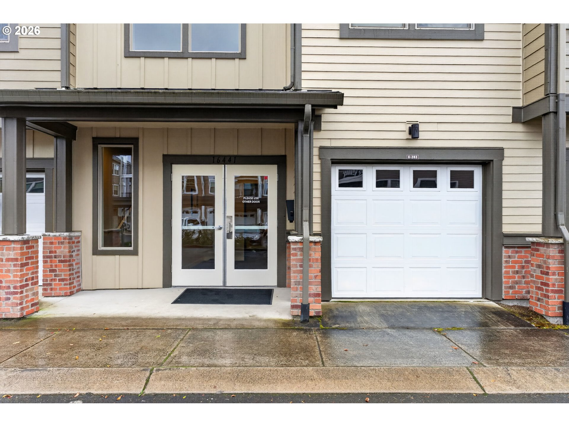 16441 Northwest Chadwick Way, Unit 303 Portland, OR 97229 - Photo 2 of 29