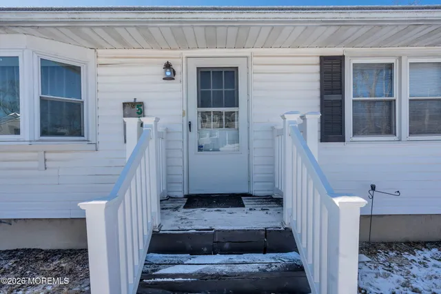 $390,000 | 546 California Avenue, Brick, NJ 08724