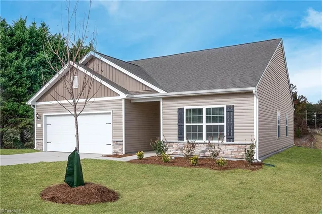 $324,900 | 104 Tail Star Court, King, NC 27021
