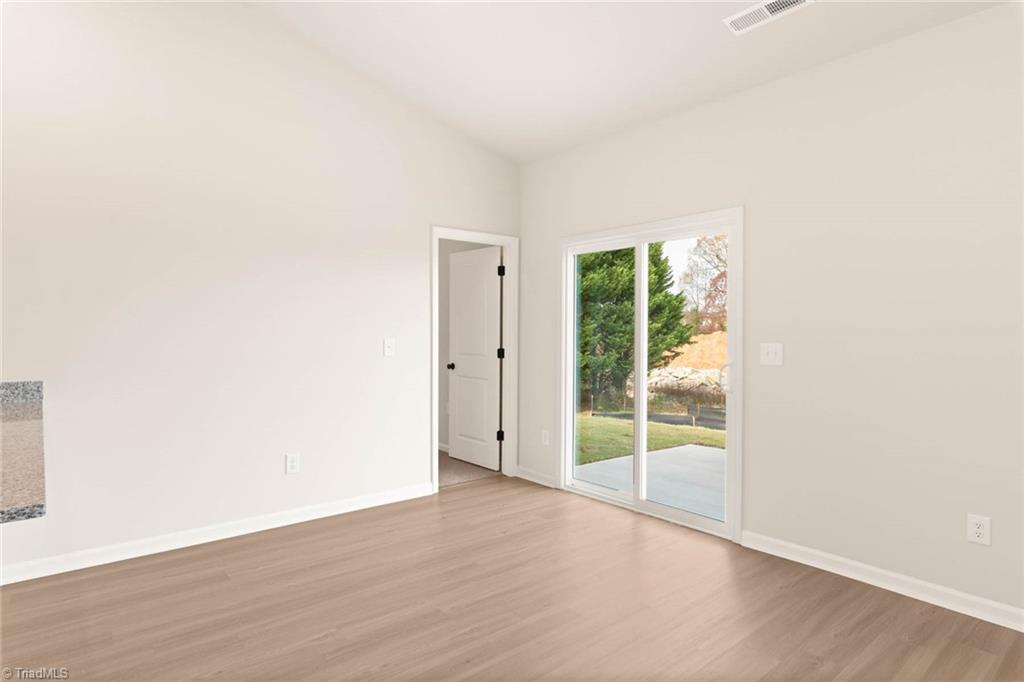 104 Tail Star Court King, NC 27021 - Photo 5 of 21