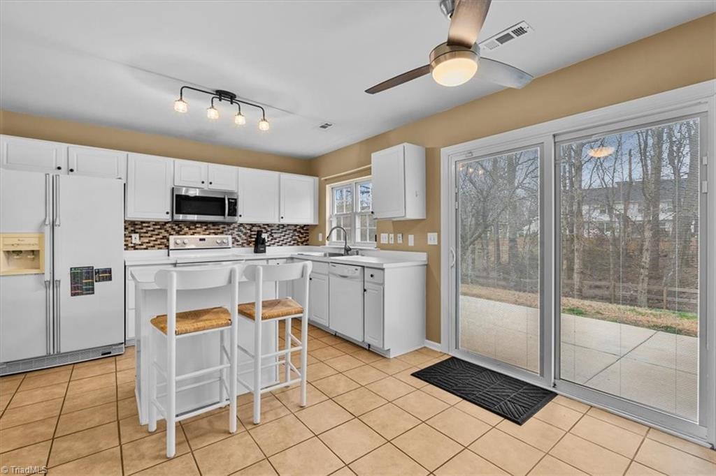 3776 Windstream Way Jamestown, NC 27282 - Photo 13 of 37