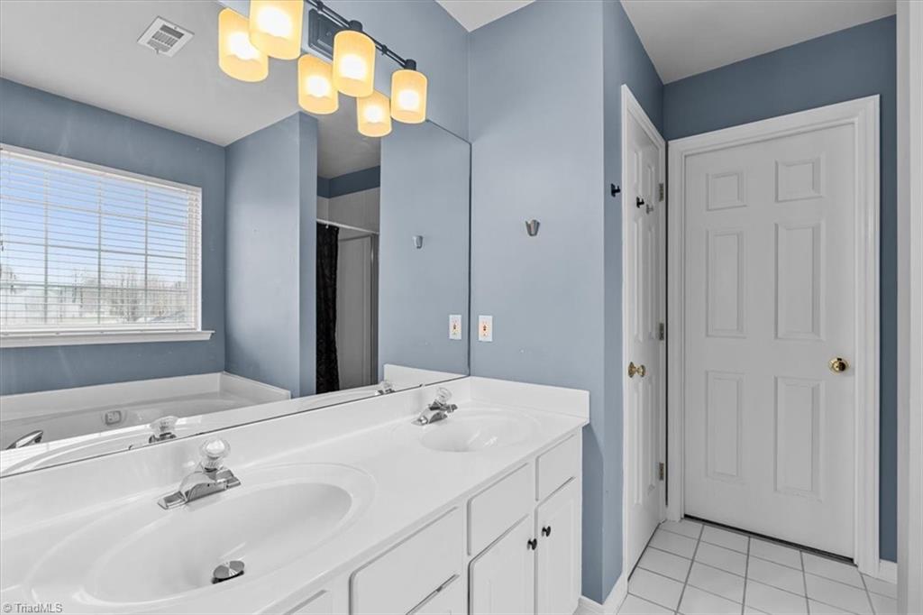 3776 Windstream Way Jamestown, NC 27282 - Photo 26 of 37