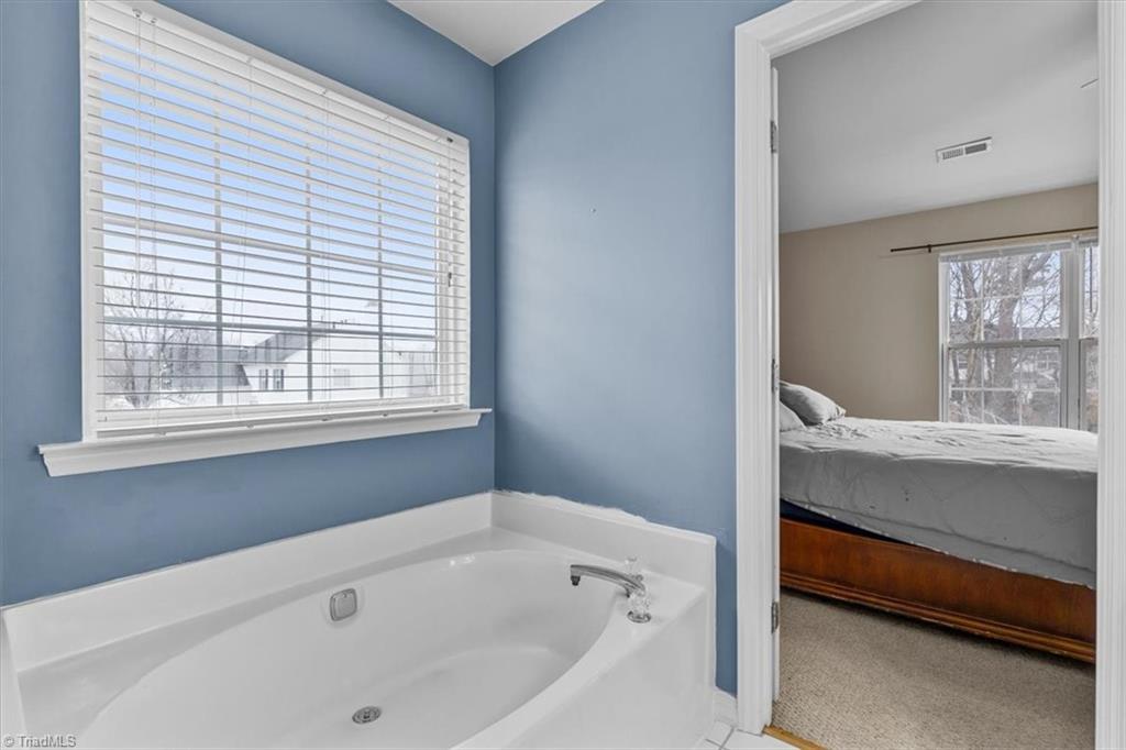 3776 Windstream Way Jamestown, NC 27282 - Photo 27 of 37
