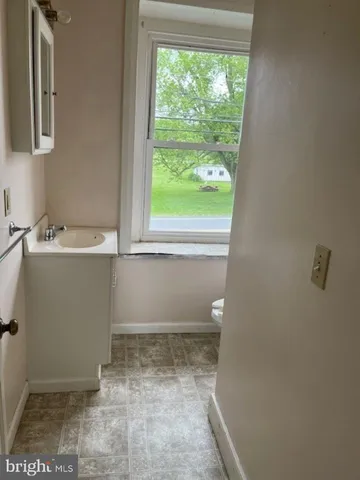 $995,000 | 572 Old Highway 22, Kutztown, PA 19530