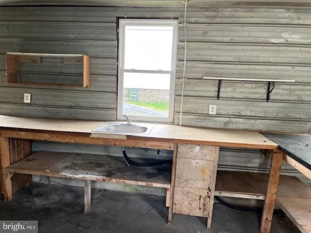 $995,000 | 572 Old Highway 22, Kutztown, PA 19530