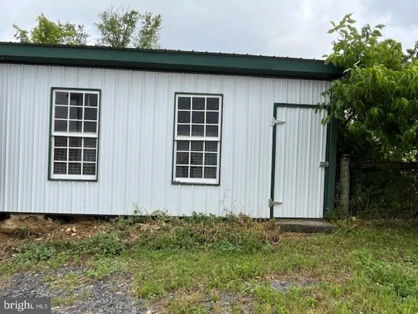 $995,000 | 572 Old Highway 22, Kutztown, PA 19530