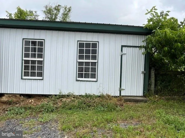 $995,000 | 572 Old Highway 22, Kutztown, PA 19530