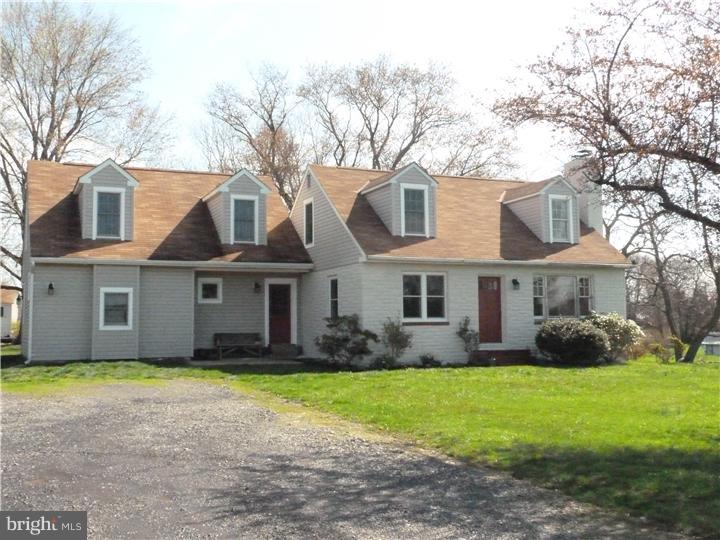 860 Durham Road Newtown, PA 18940 - Photo 2 of 25
