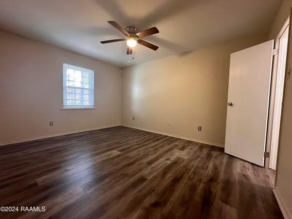 $1,350 | 200 Lodge Drive, Unit 812, Lafayette, LA 70506