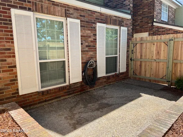 $1,350 | 200 Lodge Drive, Unit 812, Lafayette, LA 70506